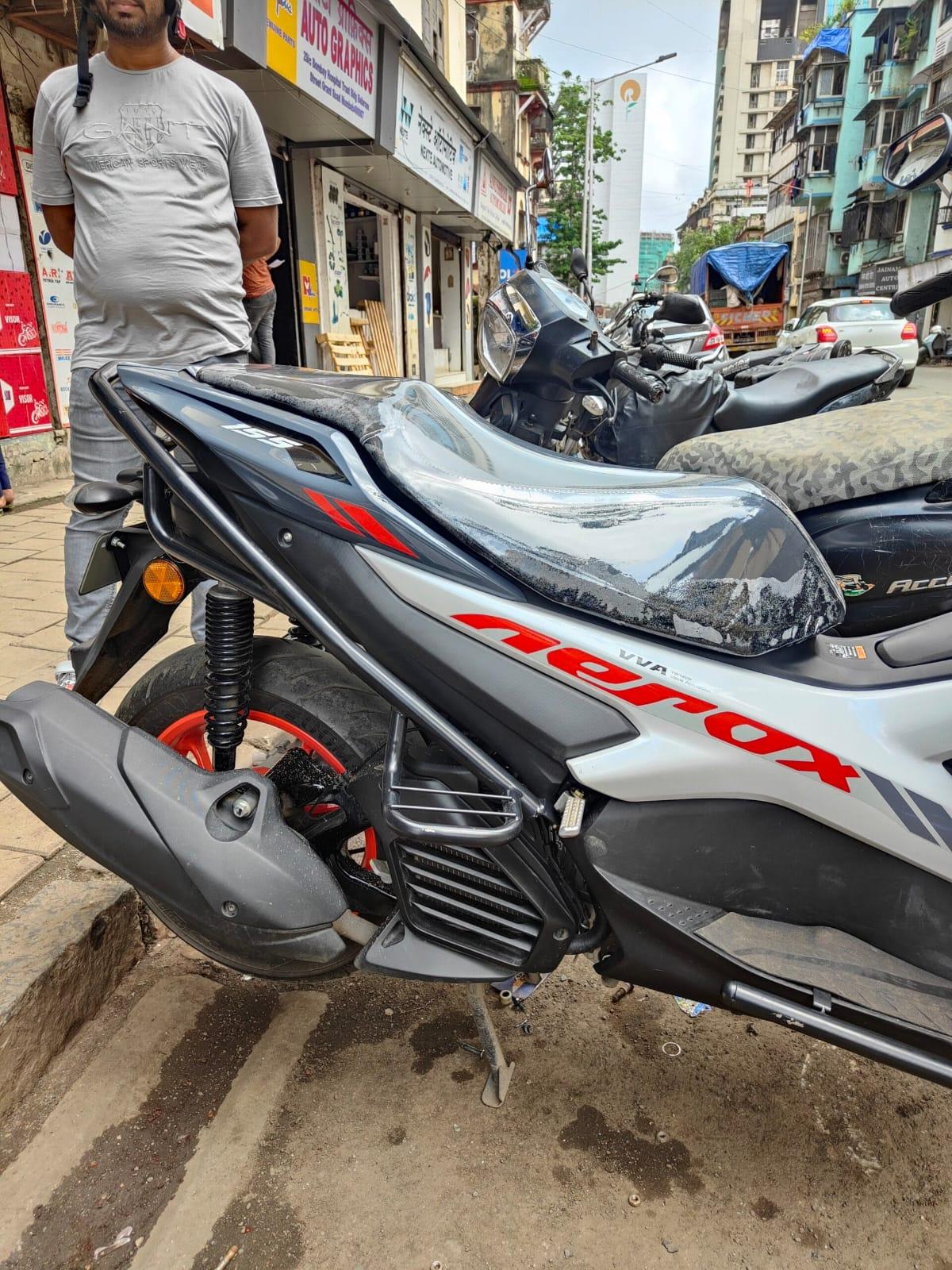 Yamaha Aerox 155 Crash Guard Set Stainless Steel - Image 3