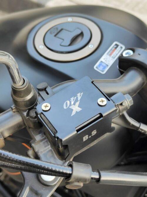 MASTER CYCLINDER OIL CAP FOR HARLEY X 440 , STAINLESS STEEL RUSTFREE PRODUCT.